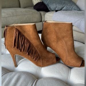Women’s Suede Booties